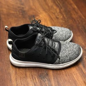 Under Armour Women’s Shoe Size 7 1/2